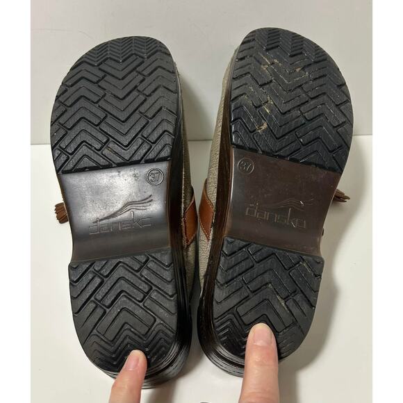 DANSKO Shandi Open Clogs Shoes Taupe Lace Nubuck Leather Womens 6.5-7 EU37 - Picture 7 of 10